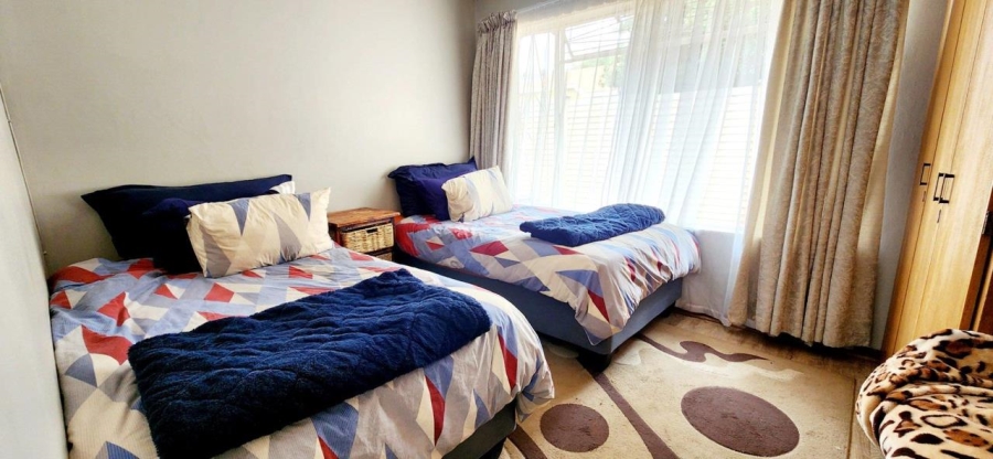 4 Bedroom Property for Sale in Langenhovenpark Free State